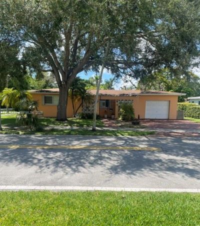 5700 SW 45th Ter, Miami, FL 33155 Photo