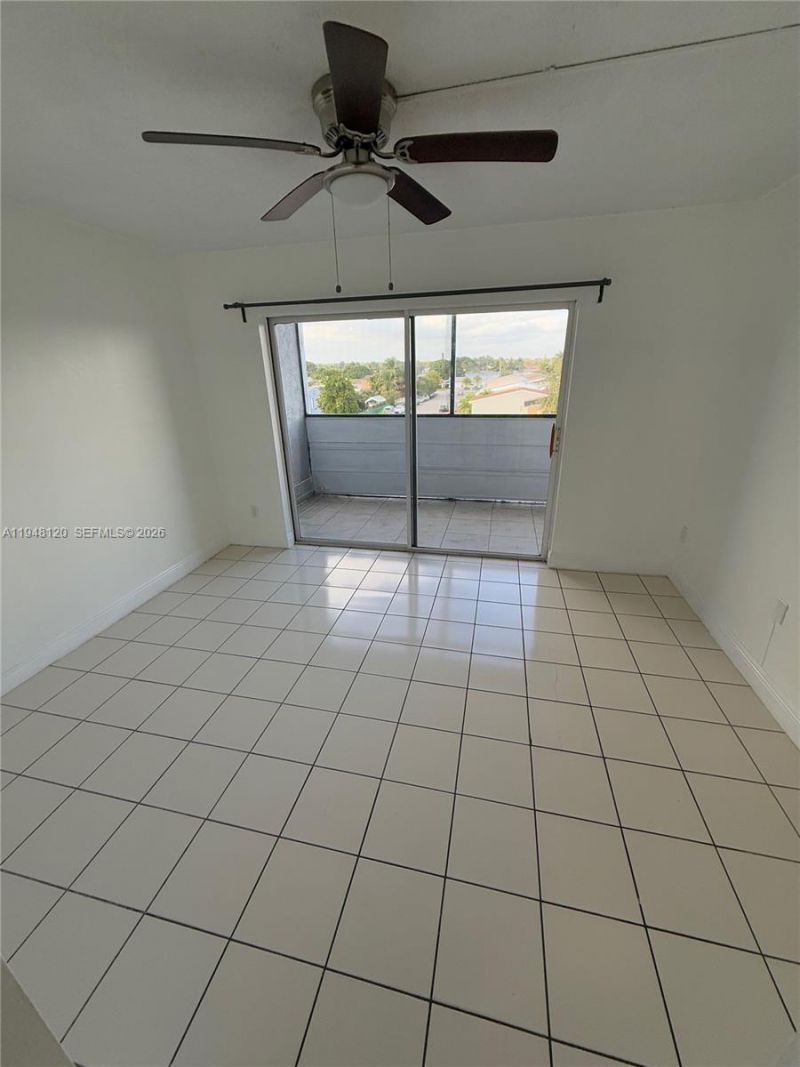 7105 W 13th Ave, Unit 402, Hialeah, FL 33014 Photo
