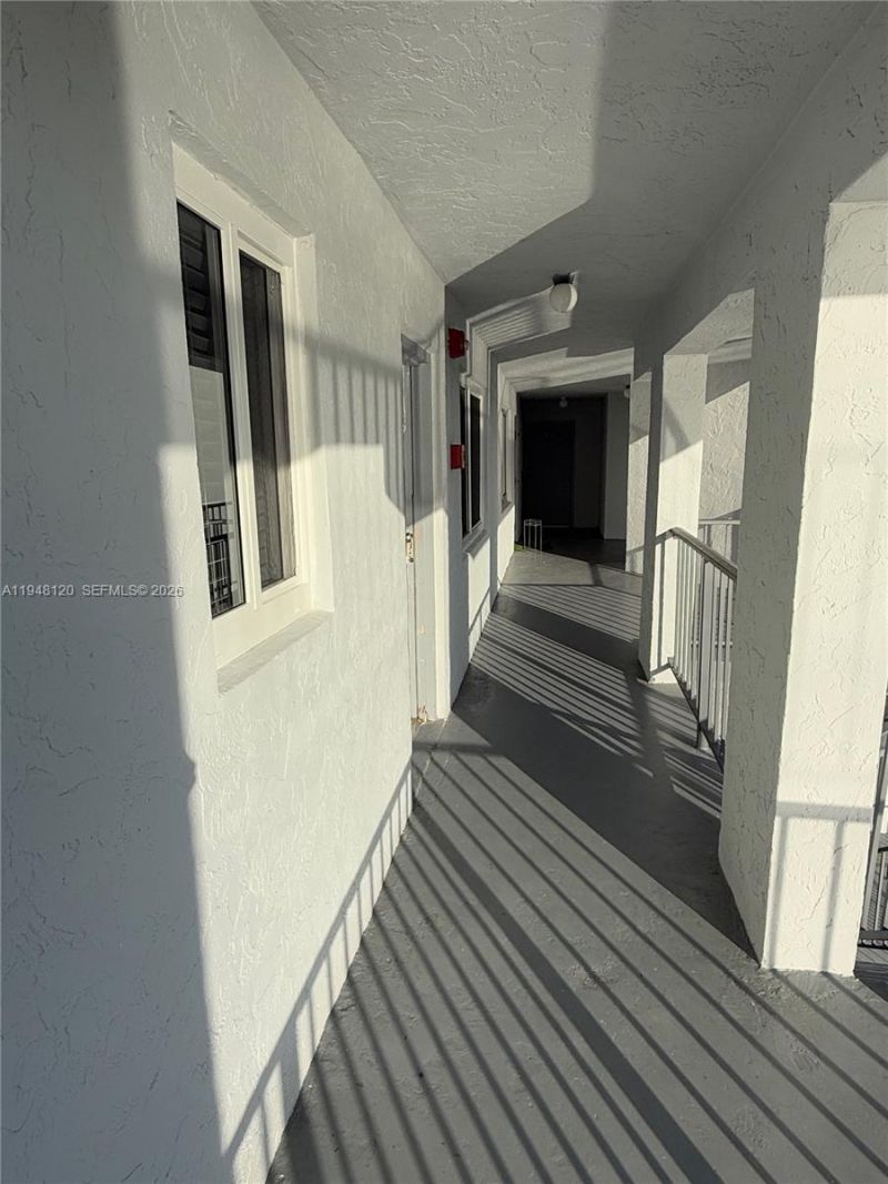 7105 W 13th Ave, Unit 402, Hialeah, FL 33014 Photo