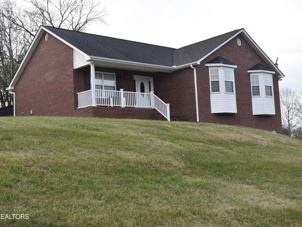 2147 Aaron Court, Sevierville, TN 37876