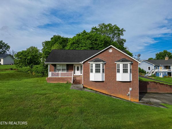 2147 Aaron Court, Sevierville, TN 37876