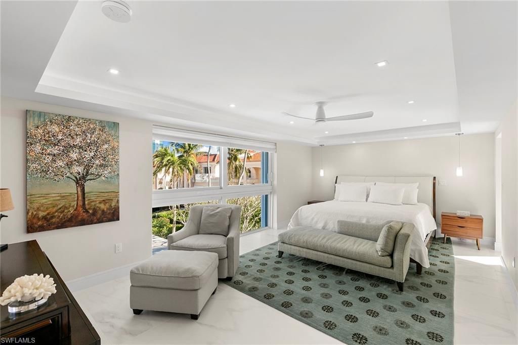 3951 Gulf Shore Blvd N, Unit 205, Naples, FL 34103 Photo