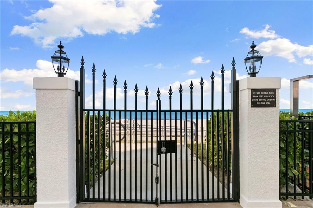 3951 Gulf Shore Blvd N, Unit 205, Naples, FL 34103 Photo