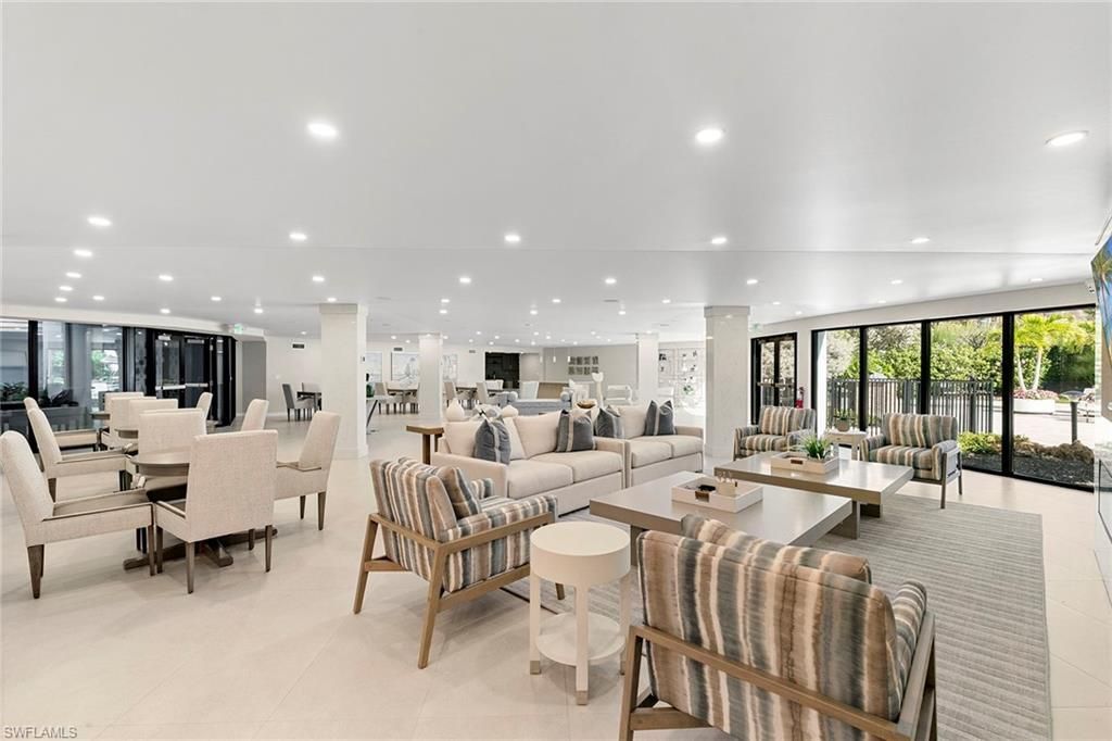 3951 Gulf Shore Blvd N, Unit 205, Naples, FL 34103 Photo