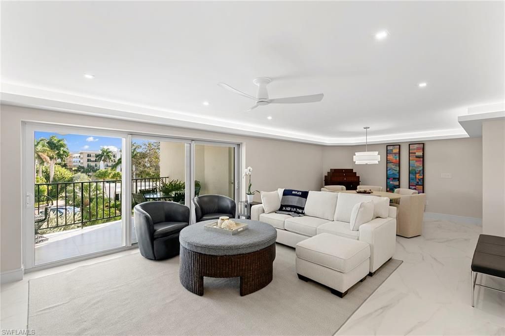 3951 Gulf Shore Blvd N, Unit 205, Naples, FL 34103 Photo