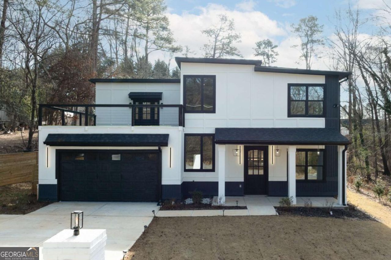 6465 Yacht Club Road, Flowery Branch, GA 30542 Main Photo