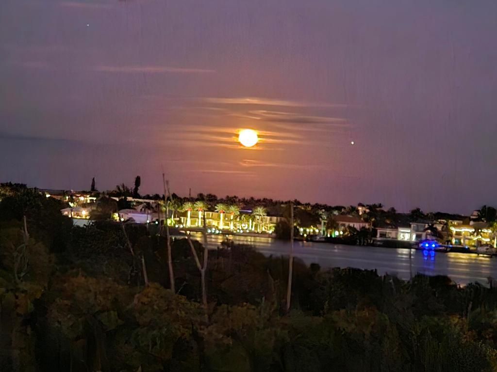 1000 Scotia Drive, Unit 605, Hypoluxo, FL 33462 Photo