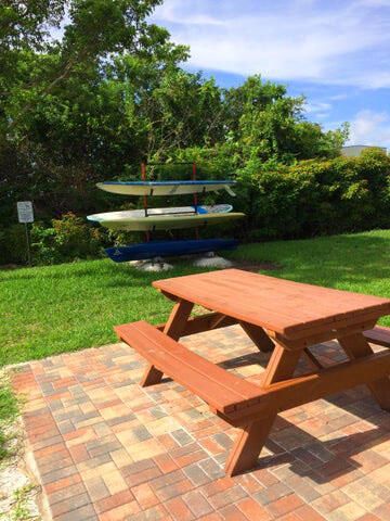 1000 Scotia Drive, Unit 605, Hypoluxo, FL 33462 Photo