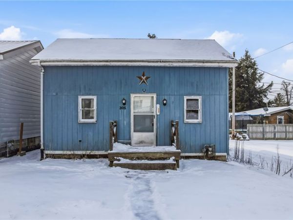 305 Jackson St, Jamestown, PA 16134