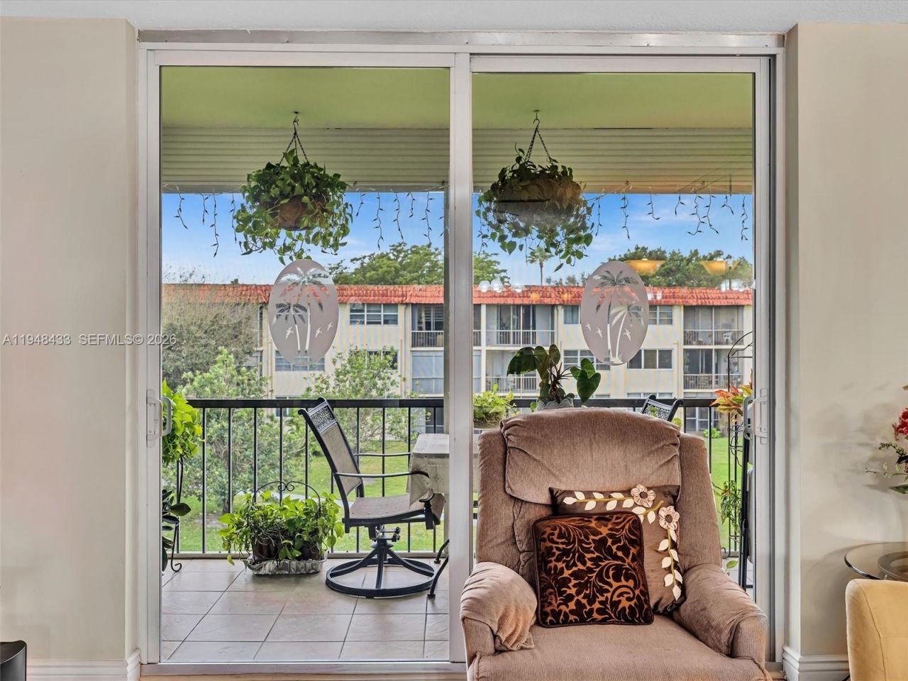 9420 S Hollybrook Lake Dr, Unit 302, Pembroke Pines, FL 33025 Photo