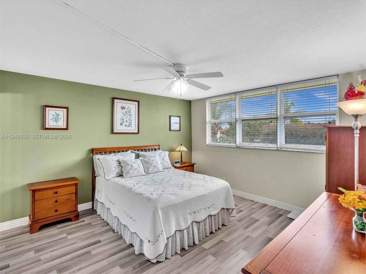 9420 S Hollybrook Lake Dr, Unit 302, Pembroke Pines, FL 33025 Photo