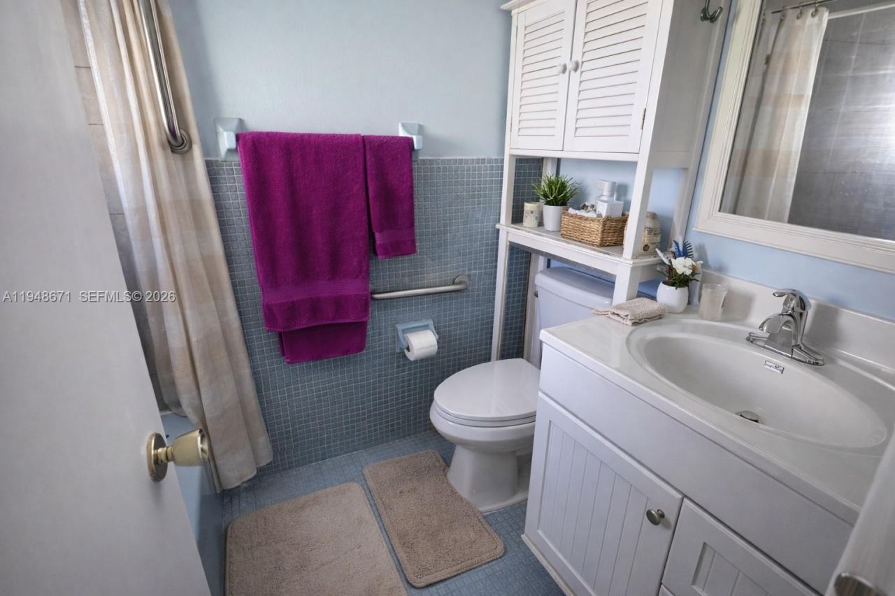 1965 SE 5th Ct , Unit 203, Pompano Beach, FL 33060 Photo