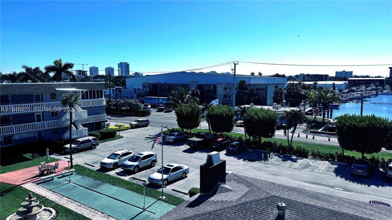 1965 SE 5th Ct , Unit 203, Pompano Beach, FL 33060 Photo