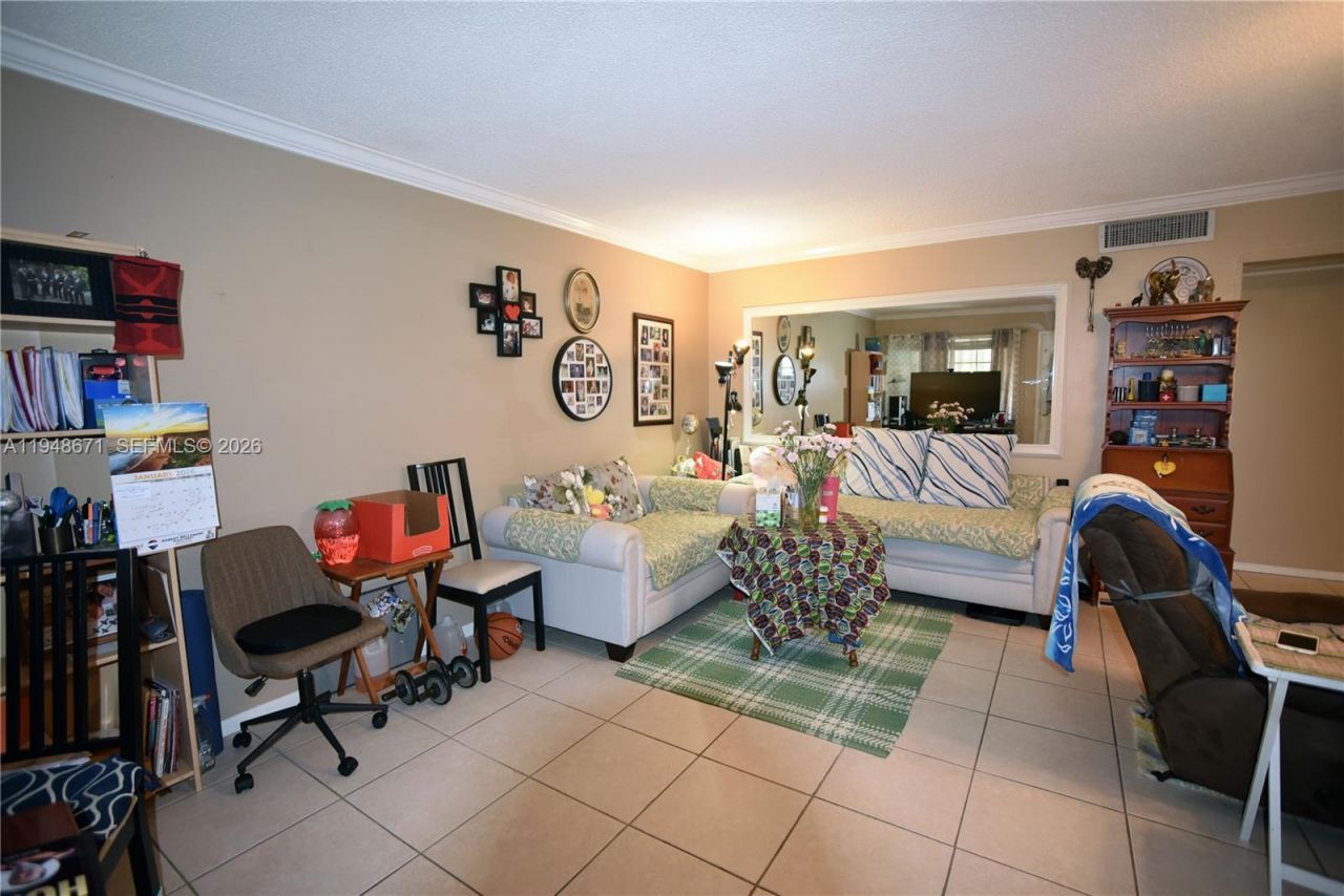1965 SE 5th Ct , Unit 203, Pompano Beach, FL 33060 Photo