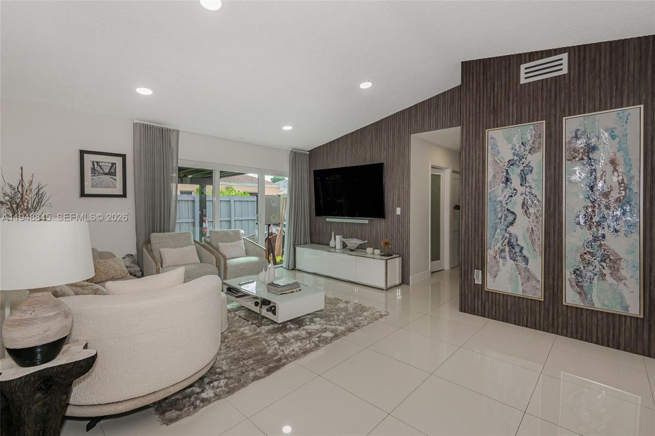 22173 SW 98th Ct, Cutler Bay, FL 33190 Photo