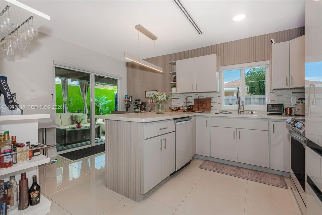 22173 SW 98th Ct, Cutler Bay, FL 33190 Photo