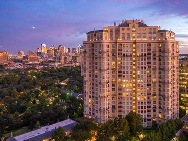 3401 Lee Parkway, Unit 2106, Dallas, TX 75219