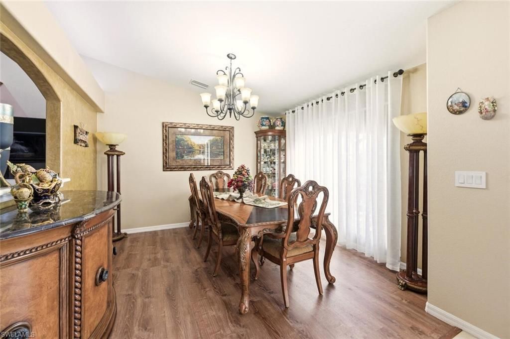609 SE 16th Ter, Cape Coral, FL 33990 Photo
