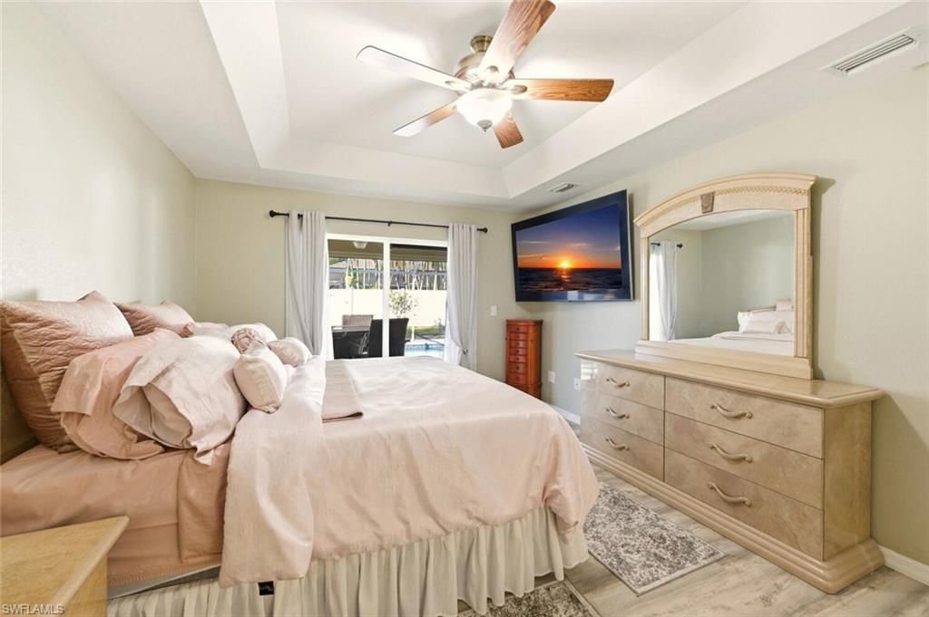 609 SE 16th Ter, Cape Coral, FL 33990 Photo