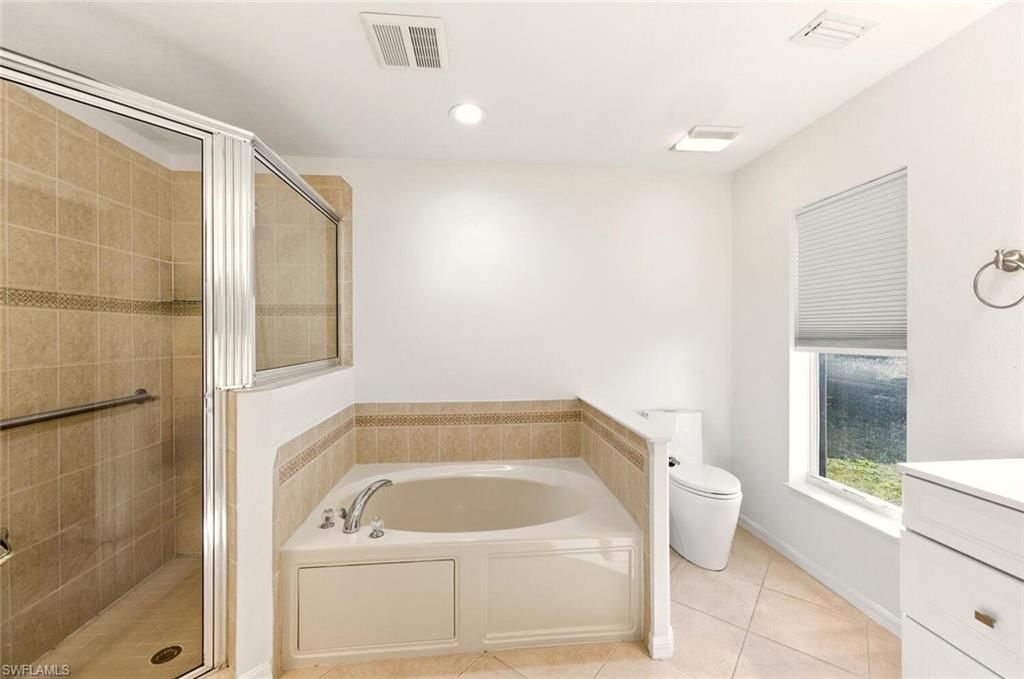 609 SE 16th Ter, Cape Coral, FL 33990 Photo