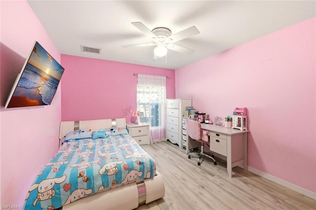 609 SE 16th Ter, Cape Coral, FL 33990 Photo