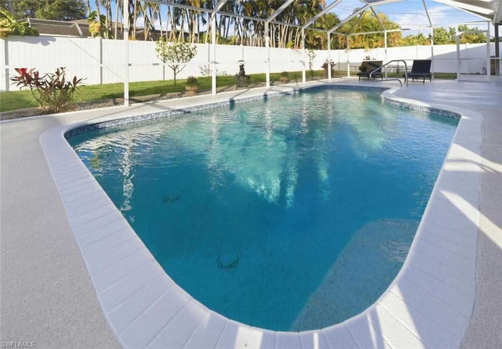 609 SE 16th Ter, Cape Coral, FL 33990 Photo