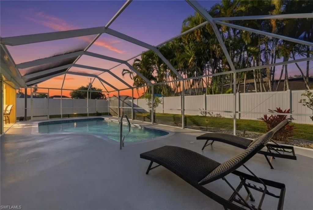 609 SE 16th Ter, Cape Coral, FL 33990 Photo