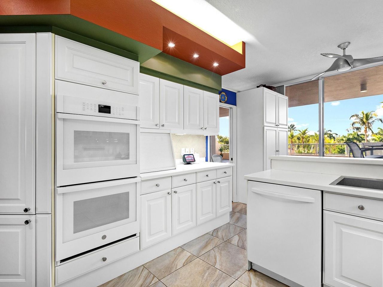 3040 Grand Bay Boulevard, Unit 213, Longboat Key, FL 34228 Photo