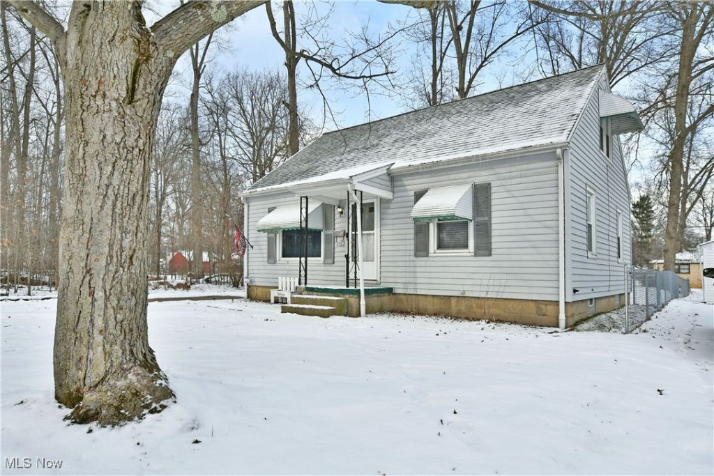 1722 Bradford Street Nw, Warren, OH 44485 Main Photo