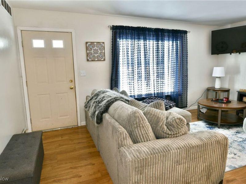 1722 Bradford Street NW, Warren, OH 44485 Photo 14