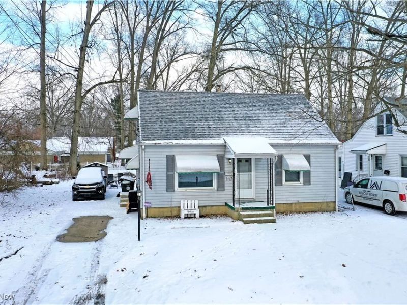 1722 Bradford Street NW, Warren, OH 44485 Photo 5