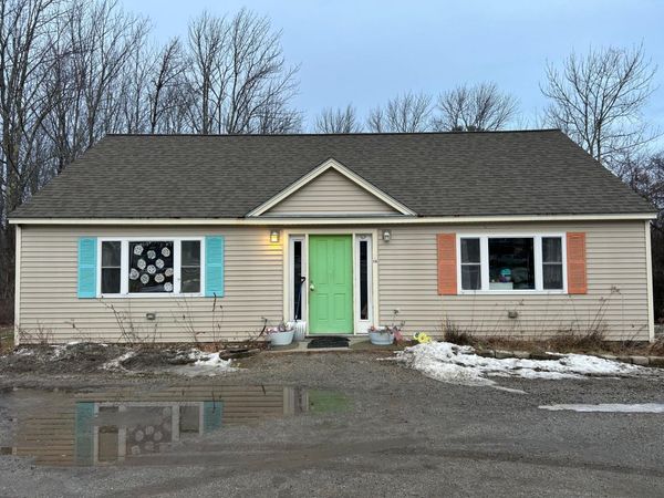 10 South Street, Blue Hill, ME 04614