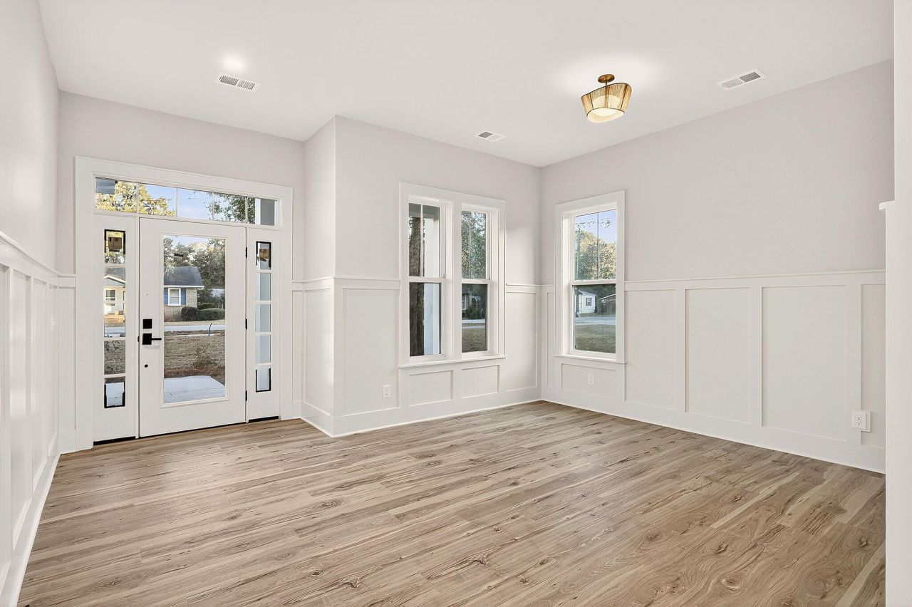 3633 Happyland Boulevard Photo 17