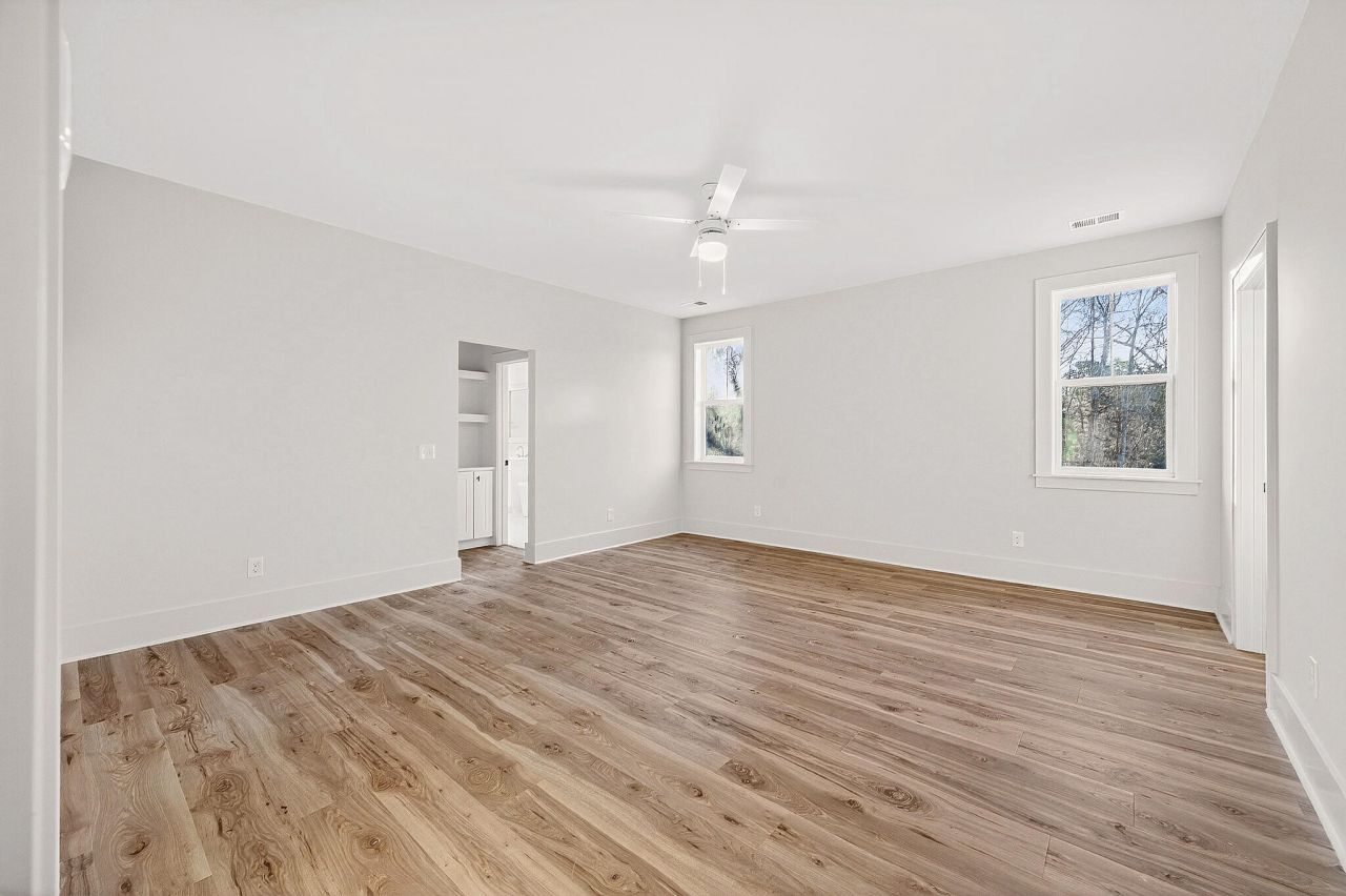 3633 Happyland Boulevard Photo 8