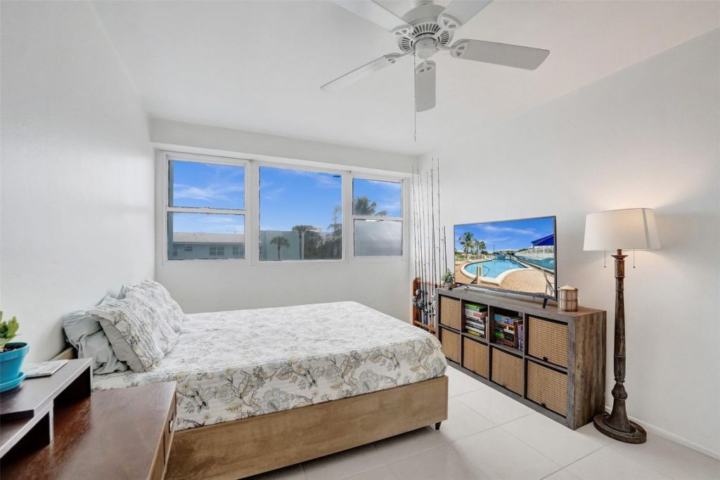 1900 S Ocean Drive, Unit 301, Fort Lauderdale, FL 33316 Photo