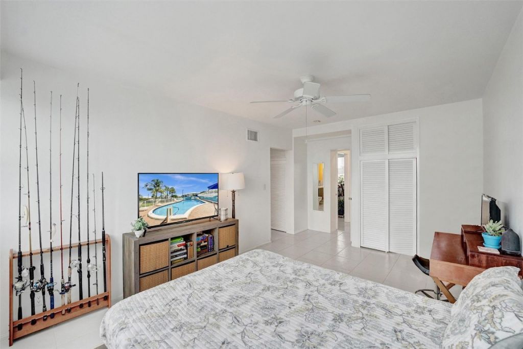 1900 S Ocean Drive, Unit 301, Fort Lauderdale, FL 33316 Photo