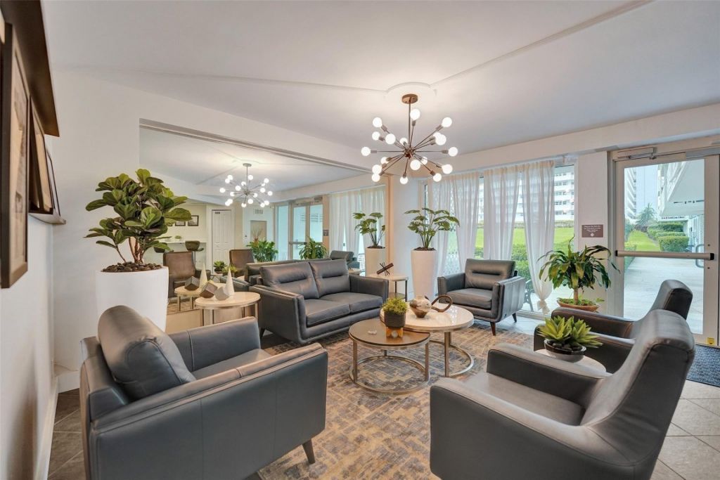 1900 S Ocean Drive, Unit 301, Fort Lauderdale, FL 33316 Photo