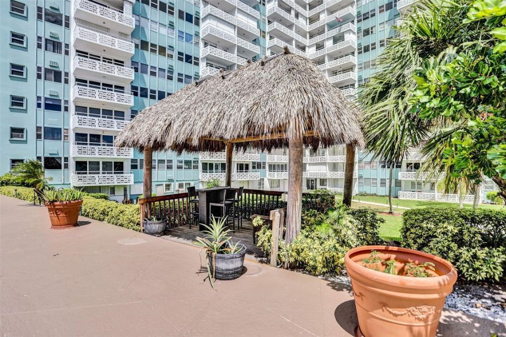 1900 S Ocean Drive, Unit 301, Fort Lauderdale, FL 33316 Photo