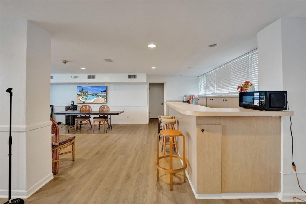 1900 S Ocean Drive, Unit 301, Fort Lauderdale, FL 33316 Photo