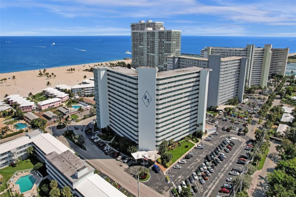1900 S Ocean Drive, Unit 301, Fort Lauderdale, FL 33316 Photo