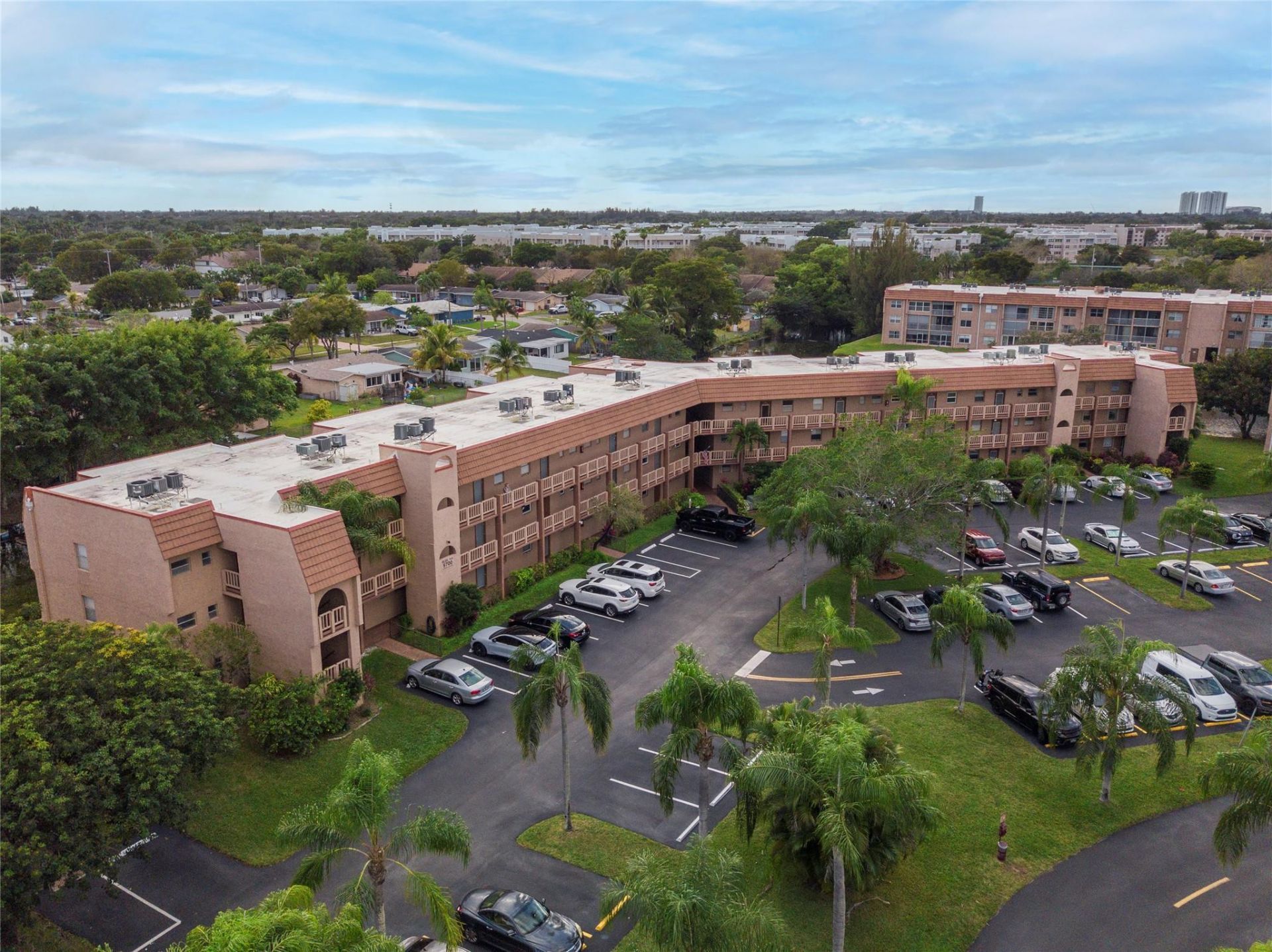 9700 Sunrise Lakes Boulevard, Unit 101, Sunrise, FL 33322 Photo