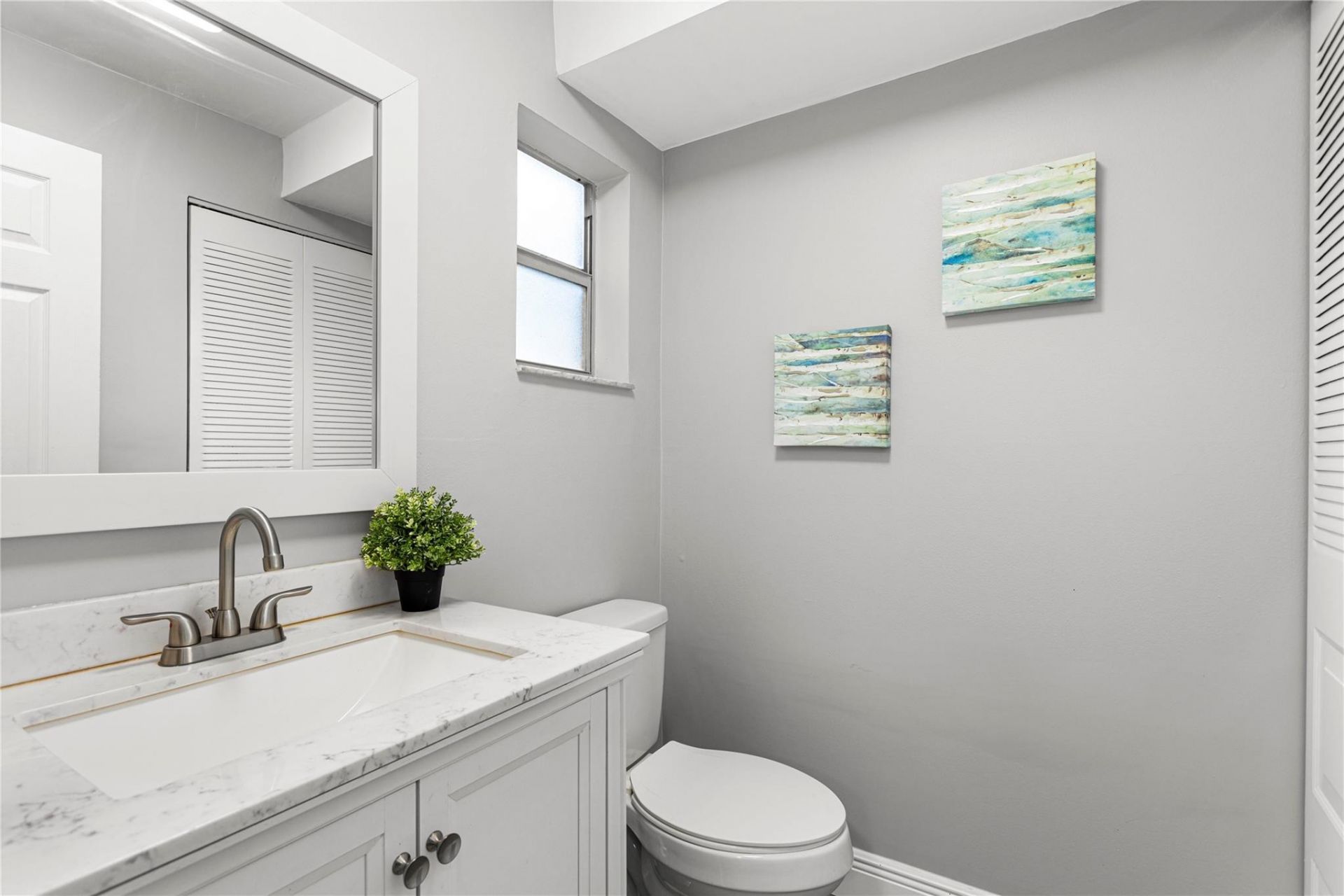 9700 Sunrise Lakes Boulevard, Unit 101, Sunrise, FL 33322 Photo