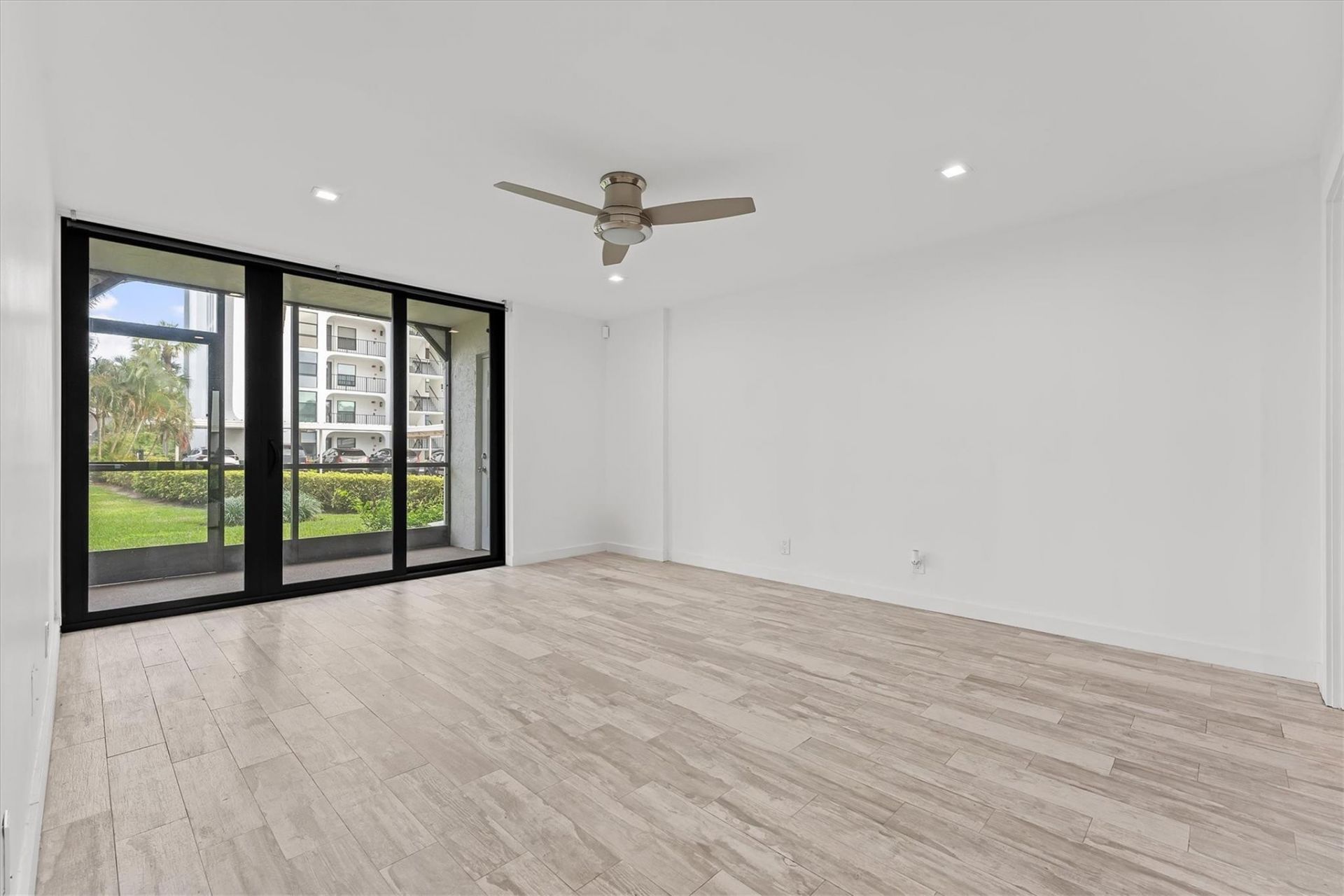 1629 Riverview Road, Unit 120, Deerfield Beach, FL 33441 Photo