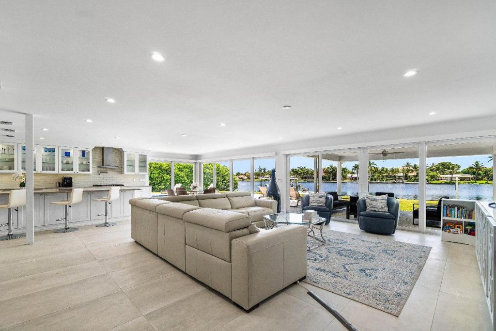 7150 W Lake Drive, Lake Clarke Shores, FL 33406 Photo