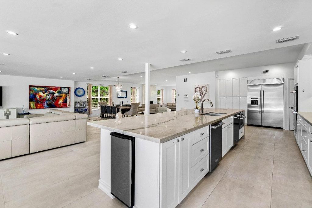 7150 W Lake Drive, Lake Clarke Shores, FL 33406 Photo