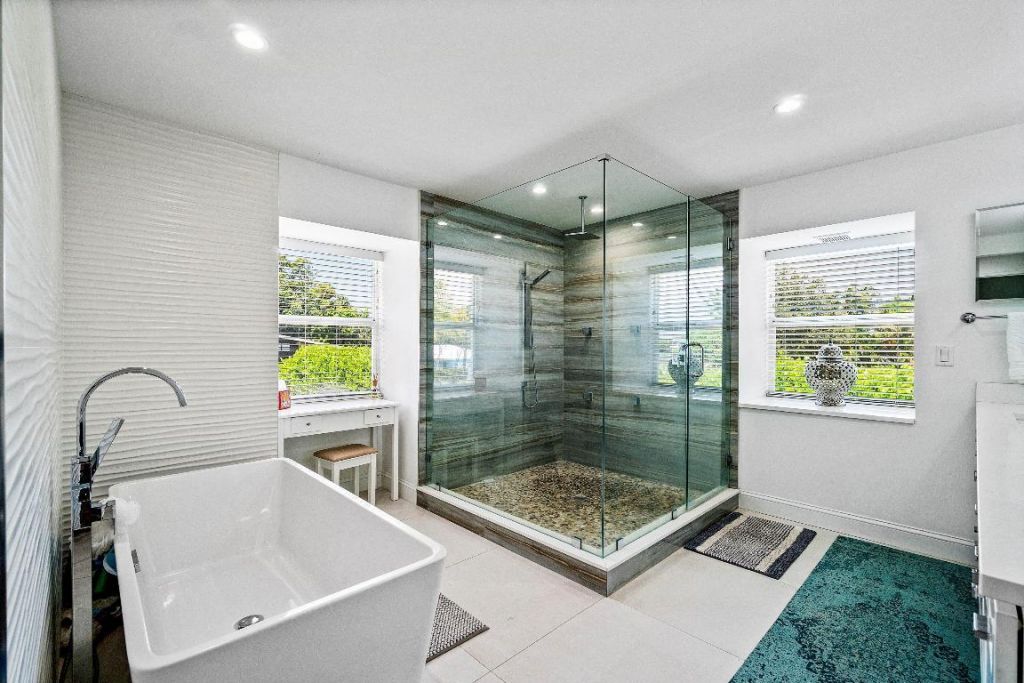 7150 W Lake Drive, Lake Clarke Shores, FL 33406 Photo