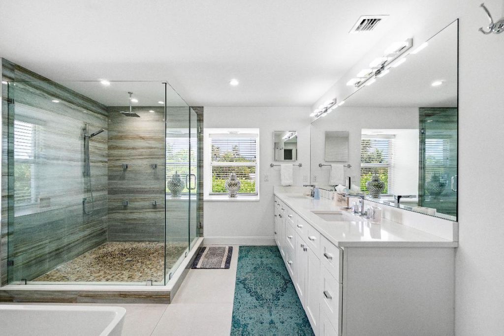 7150 W Lake Drive, Lake Clarke Shores, FL 33406 Photo