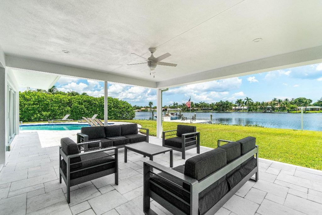 7150 W Lake Drive, Lake Clarke Shores, FL 33406 Photo