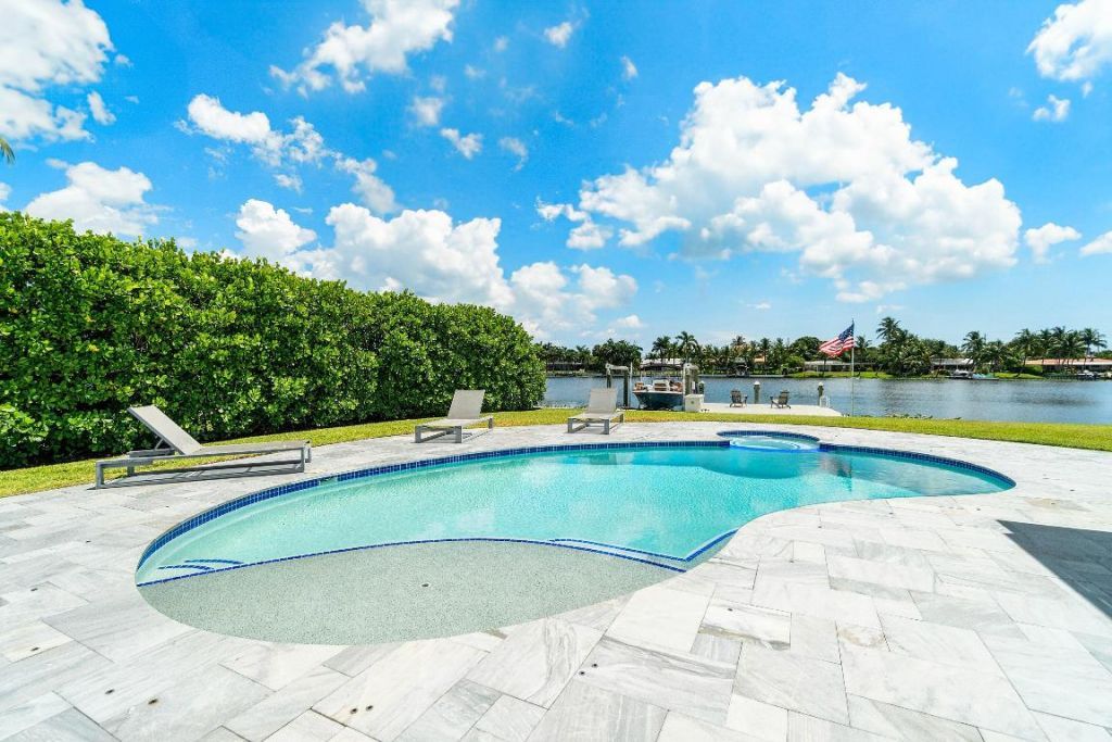 7150 W Lake Drive, Lake Clarke Shores, FL 33406 Photo