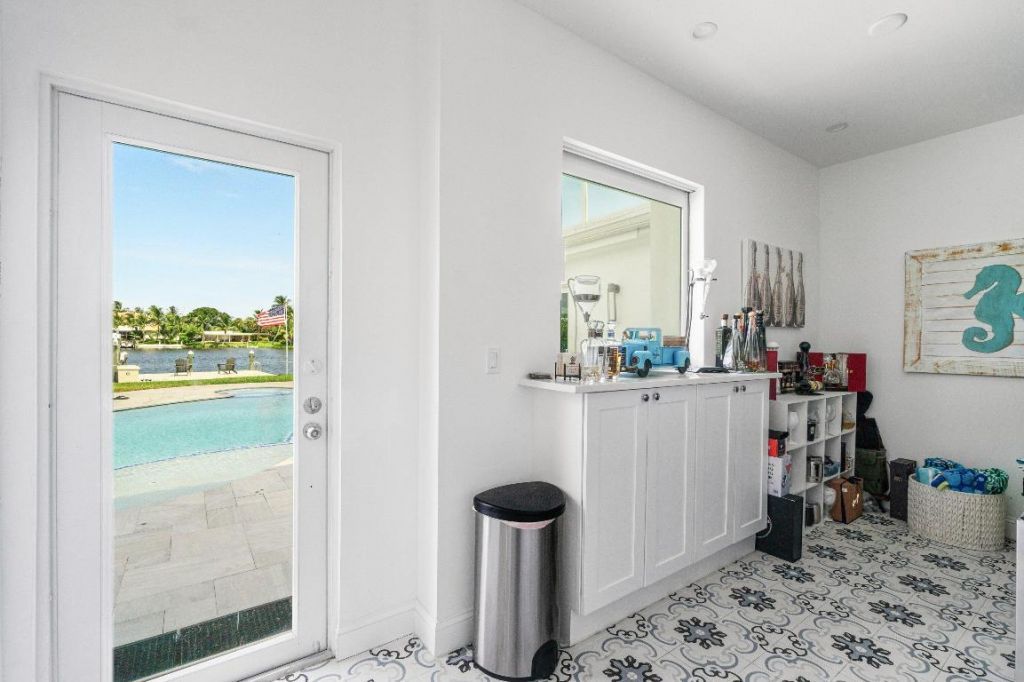 7150 W Lake Drive, Lake Clarke Shores, FL 33406 Photo